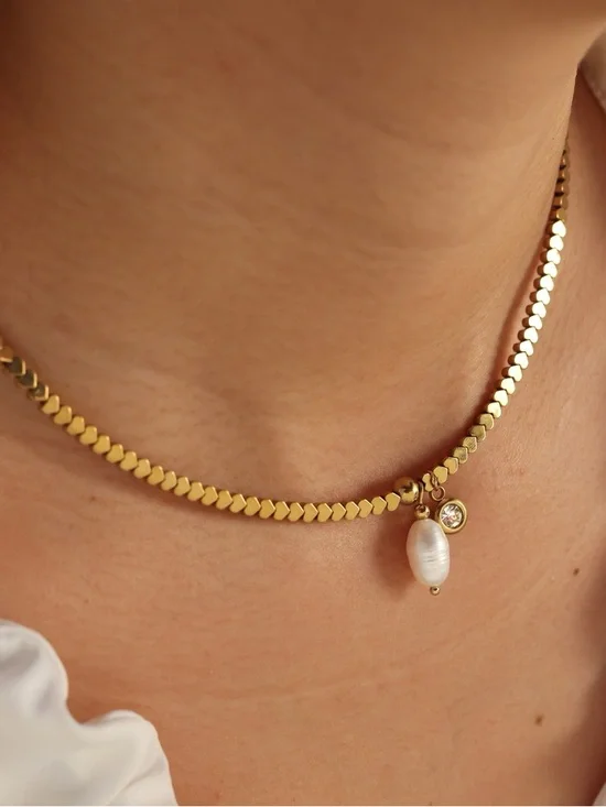 Gold Heart-Link Choker Necklace with White Pearl Charm - Picture 3 of 4